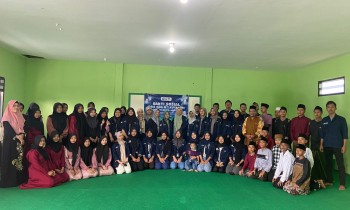 OSIS SMAN 1 Kutasari Gelar Bakti Sosial di Panti Asuhan Darul Hadronah